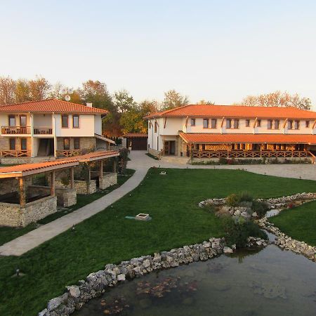 Комплекс Стара Плиска Hotel Екстериор снимка