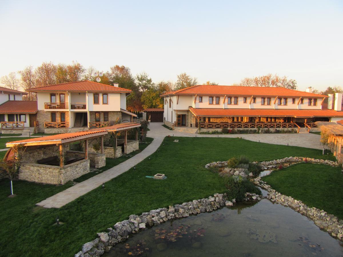 Комплекс Стара Плиска Hotel Екстериор снимка