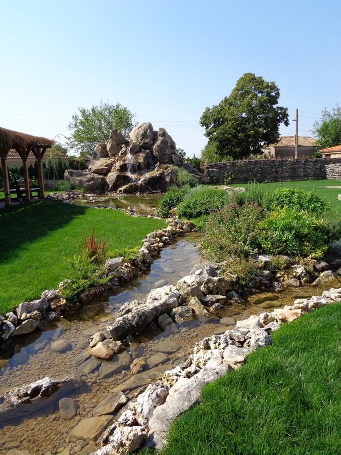 Комплекс Стара Плиска Hotel Екстериор снимка